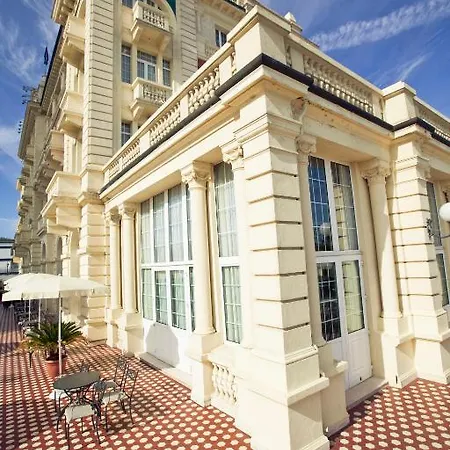Hotell Grand