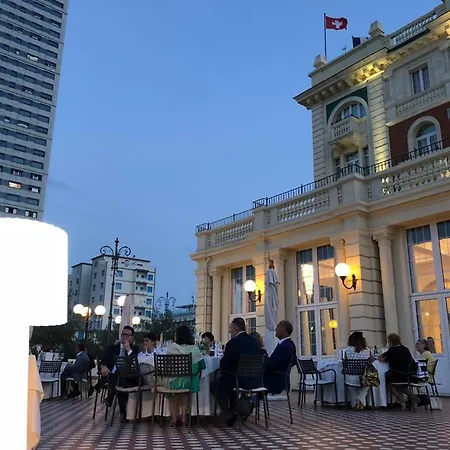 Готель Grand 4*